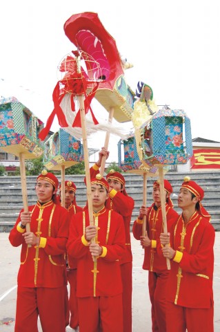 龙灯、服装、演员  摄影：叶永恒